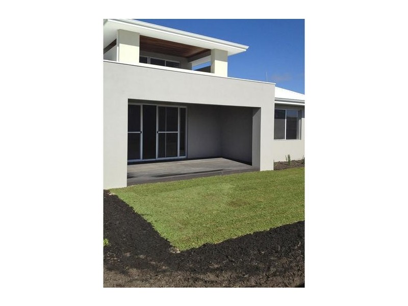 17 Seaside Ave*, Yanchep WA 6035