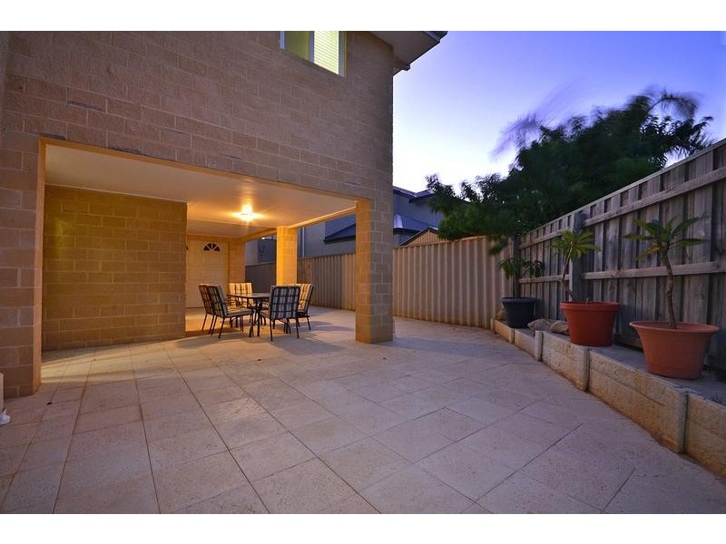 22 Second Avenue, Burns Beach WA 6028