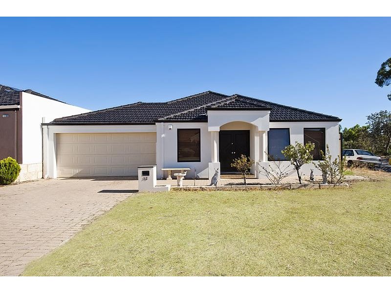 32 Linto Way, Alexander Heights WA 6064