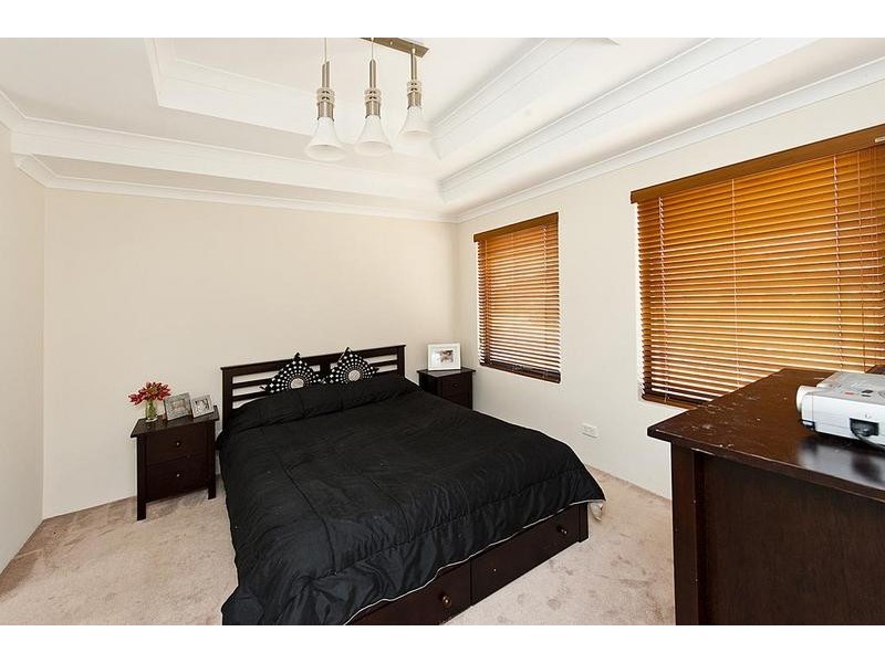 32 Linto Way, Alexander Heights WA 6064