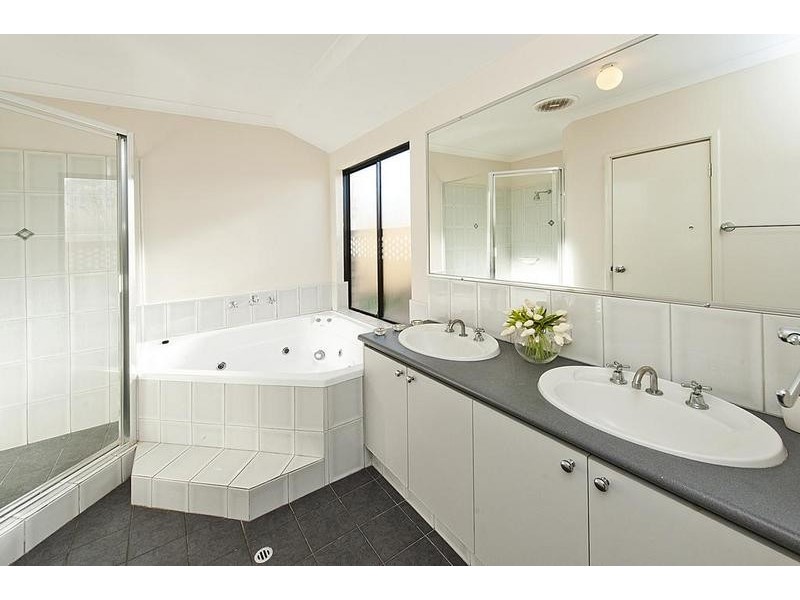 32 Linto Way, Alexander Heights WA 6064