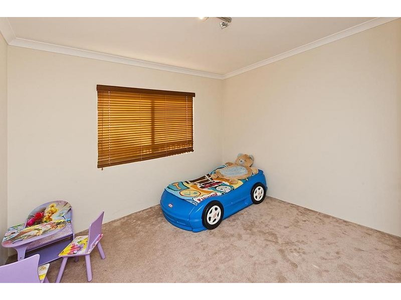 32 Linto Way, Alexander Heights WA 6064