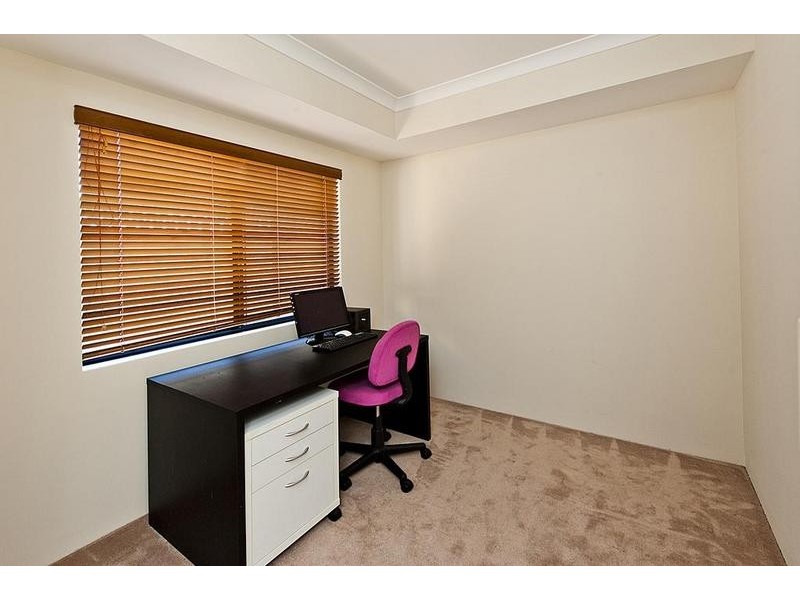 32 Linto Way, Alexander Heights WA 6064