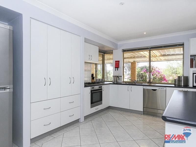 4 Otisco Cres, Joondalup WA 6027