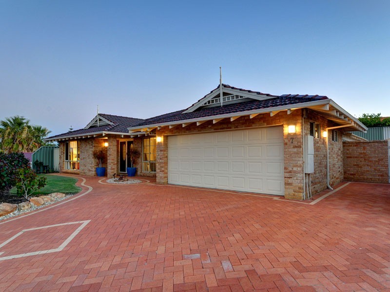 7 Troubridge Retreat*, Ocean Reef WA 6027