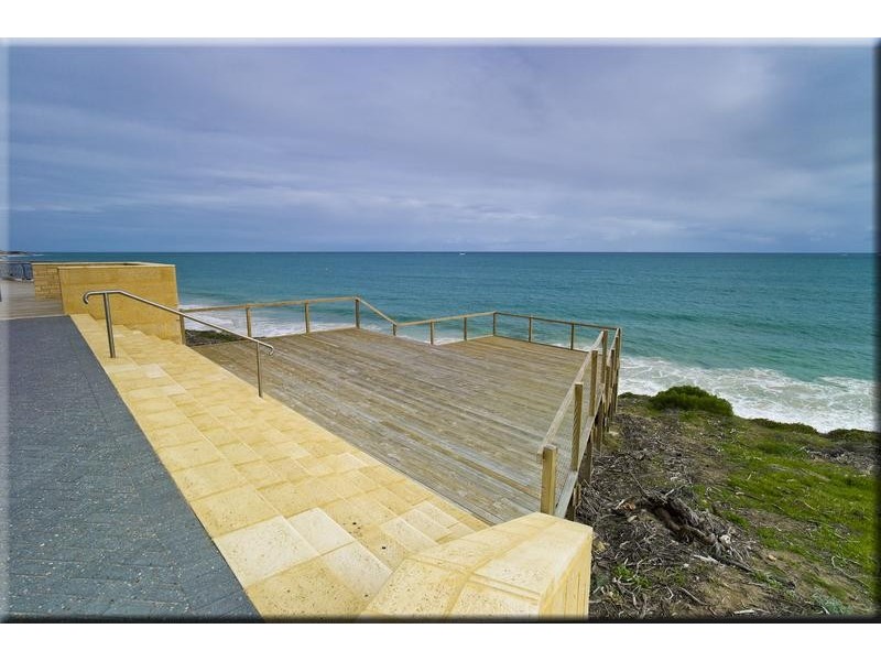 10 Yarmouth Road, Jindalee WA 6036