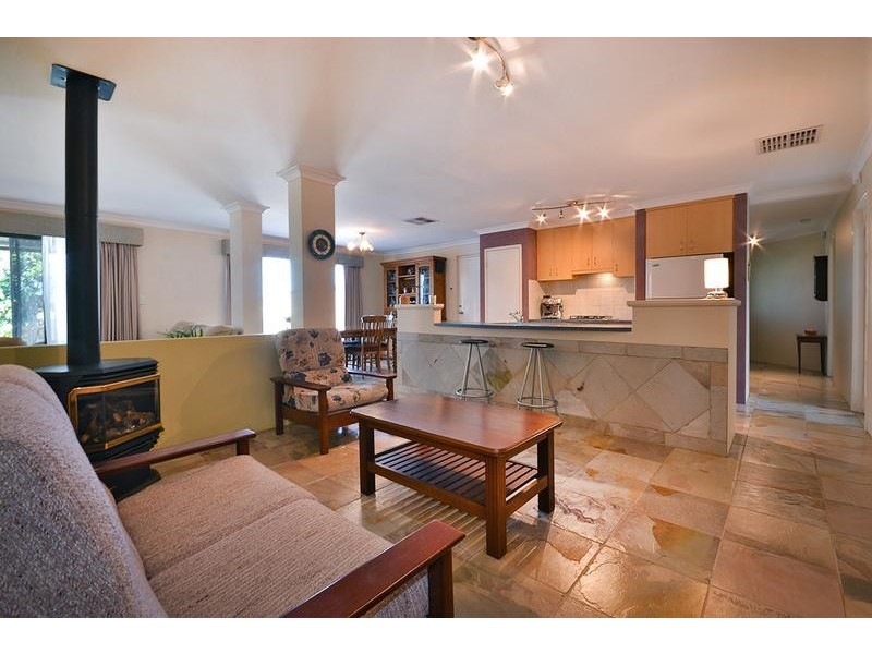 118 St Stephens Crescent, Tapping WA 6065