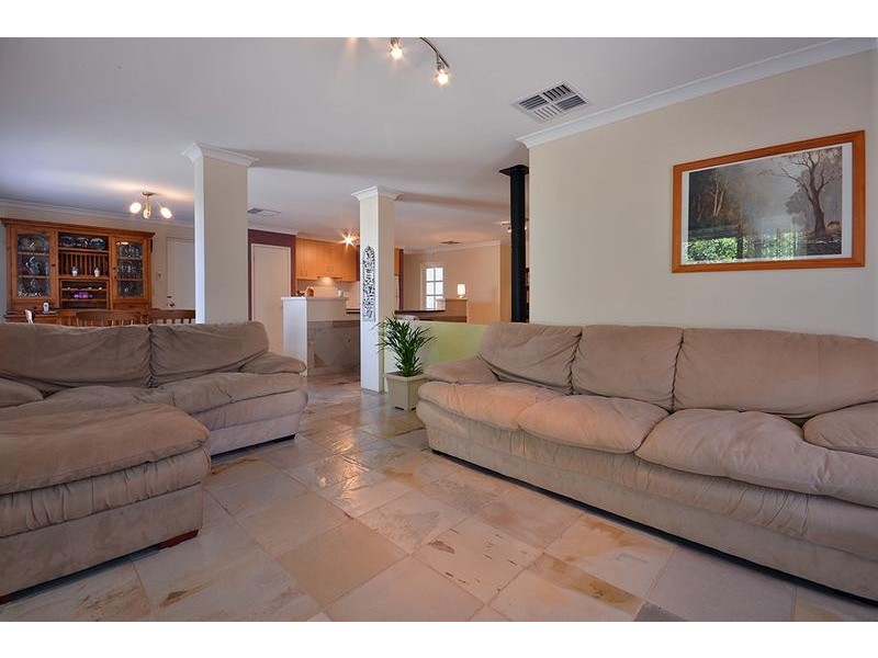 118 St Stephens Crescent, Tapping WA 6065