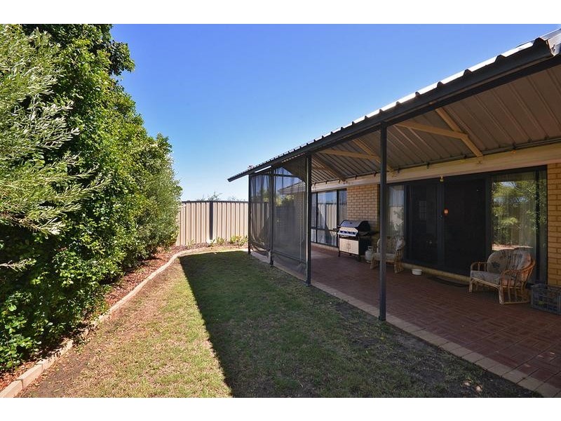 118 St Stephens Crescent, Tapping WA 6065