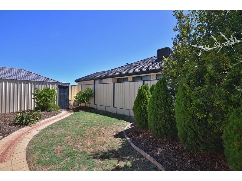 118 St Stephens Crescent, Tapping WA 6065