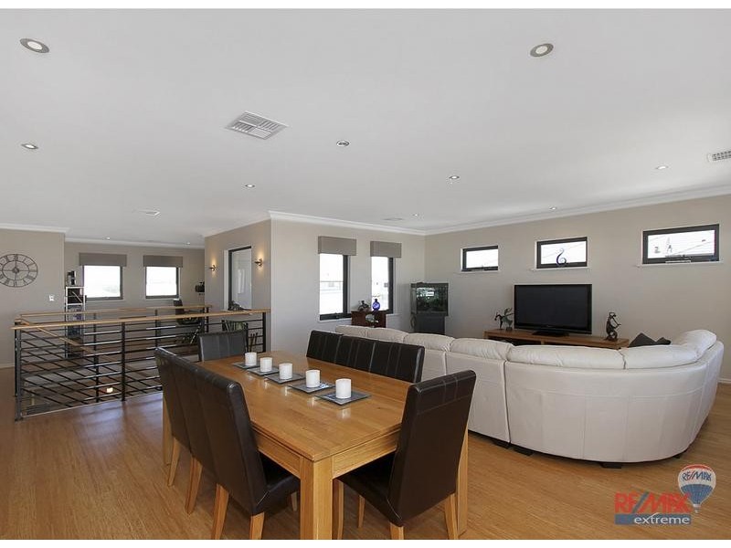 3 Spitfire Ave, Burns Beach WA 6028