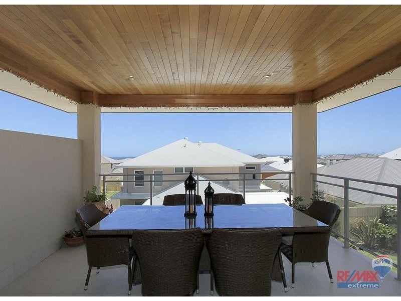 3 Spitfire Ave, Burns Beach WA 6028