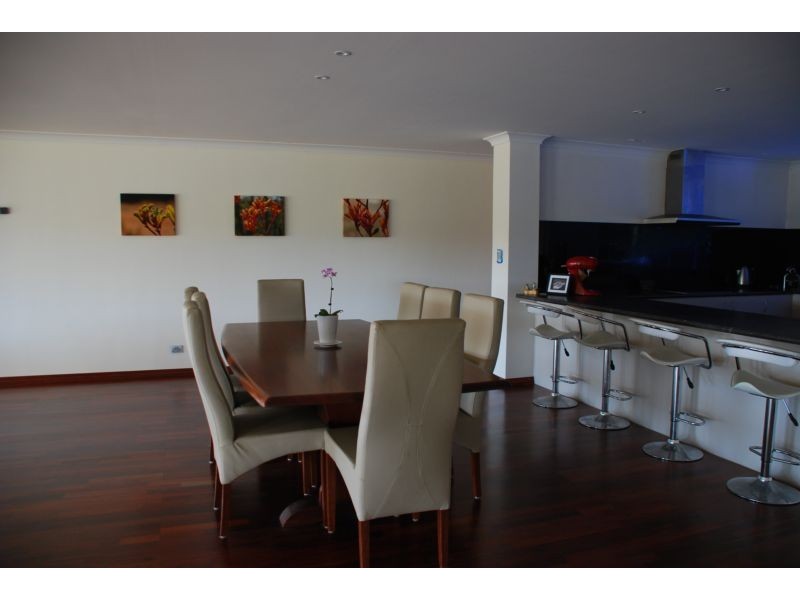 33 Wisteria Way, Chittering WA 6084