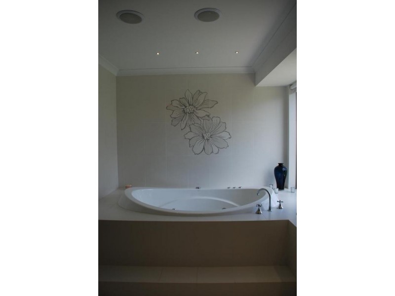 33 Wisteria Way, Chittering WA 6084