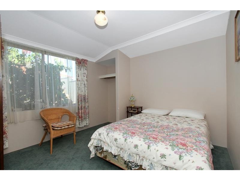 20 Firmstone Circle, Landsdale WA 6065