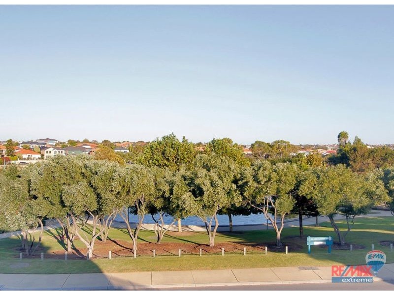 93 Delgado Parade*, Iluka WA 6028