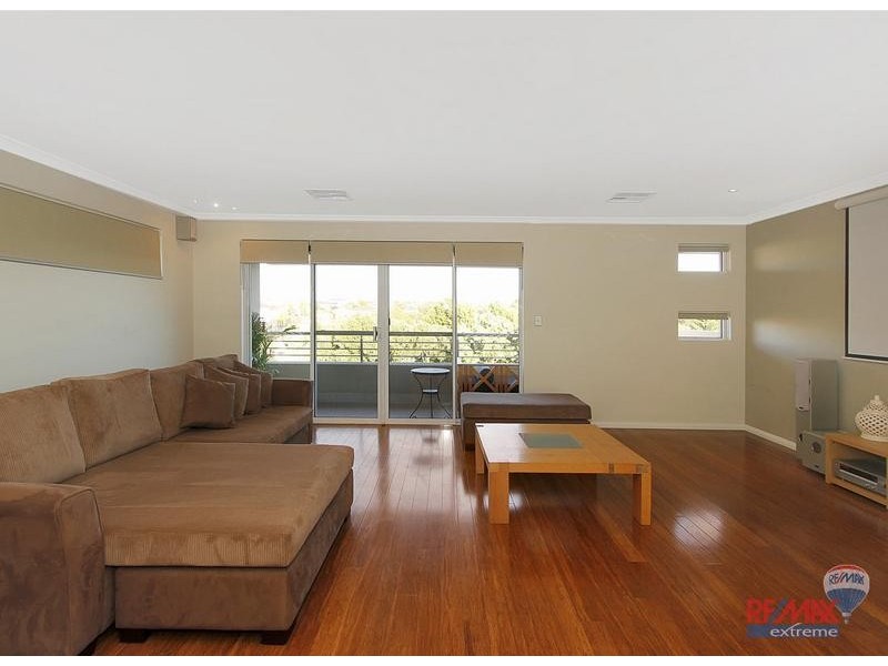 93 Delgado Parade*, Iluka WA 6028