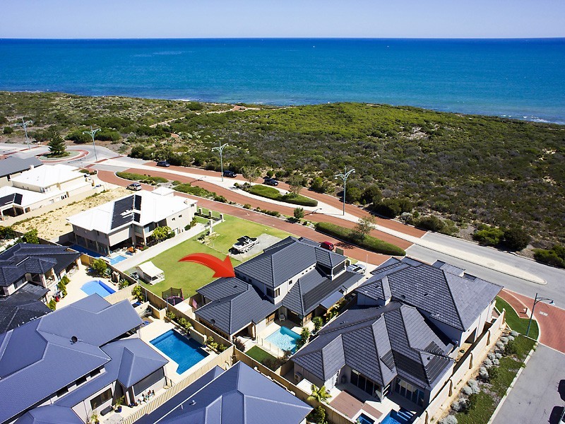 585 Burns Beach Road, Iluka WA 6028