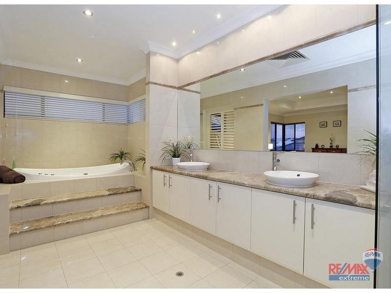 585 Burns Beach Road, Iluka WA 6028