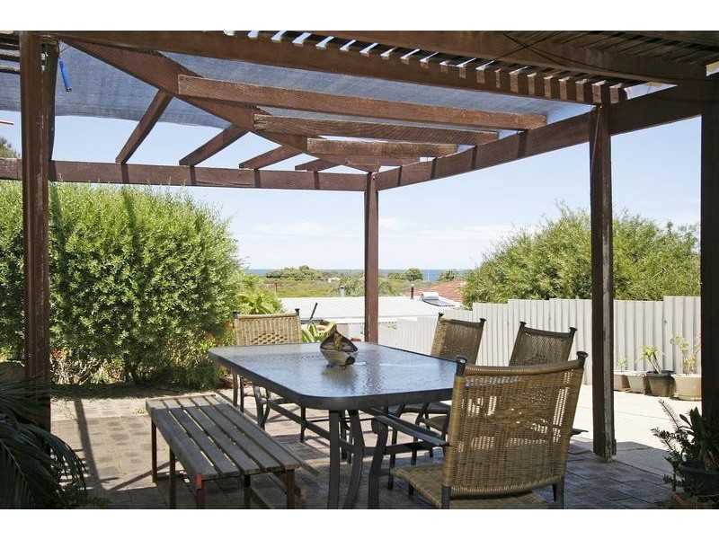 16 Dennis Street, Quinns Rocks WA 6030