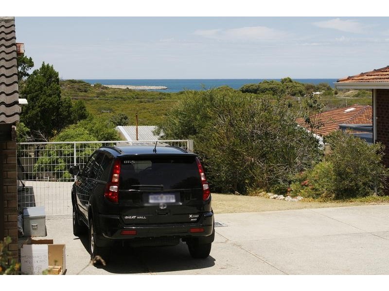 16 Dennis Street, Quinns Rocks WA 6030