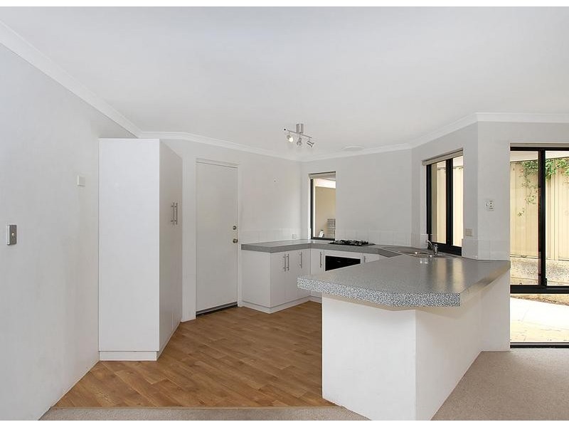 28 Kahana Parkway, Butler WA 6036