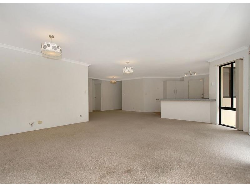 28 Kahana Parkway, Butler WA 6036