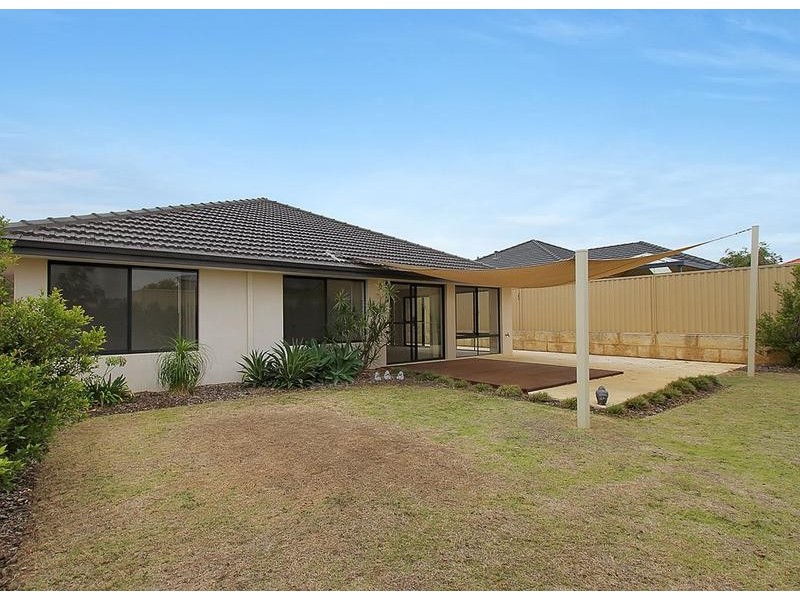 28 Kahana Parkway, Butler WA 6036