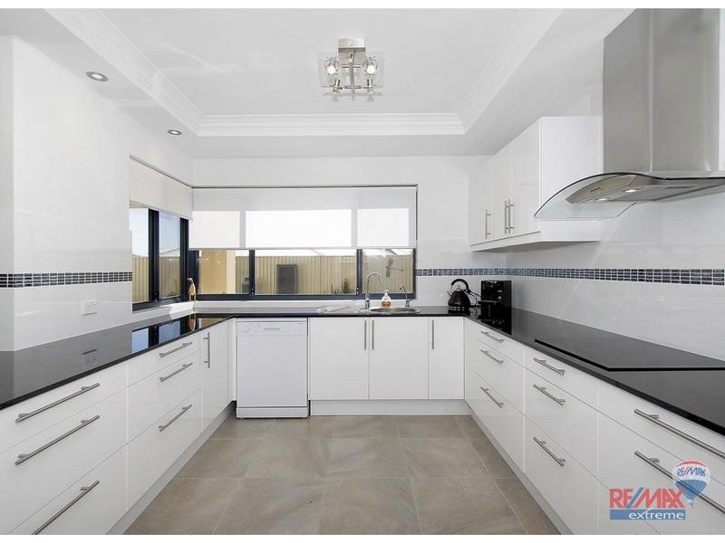 3 Yabbara Ave, Burns Beach WA 6028