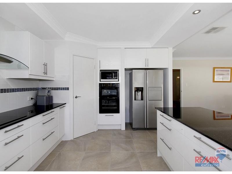 3 Yabbara Ave, Burns Beach WA 6028