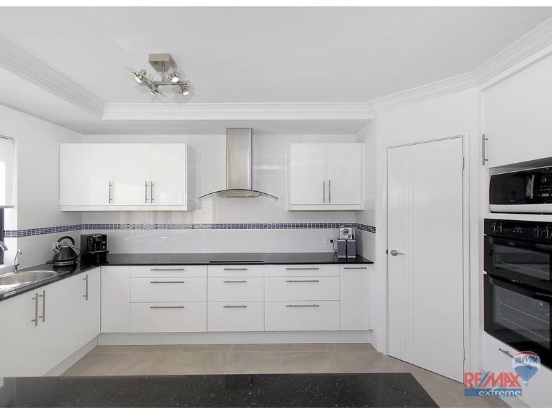 3 Yabbara Ave, Burns Beach WA 6028