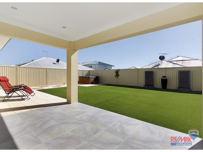 3 Yabbara Ave, Burns Beach WA 6028