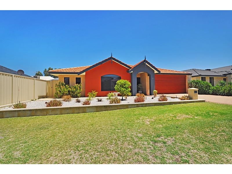 22 Brightlands Circuit, Carramar WA 6031