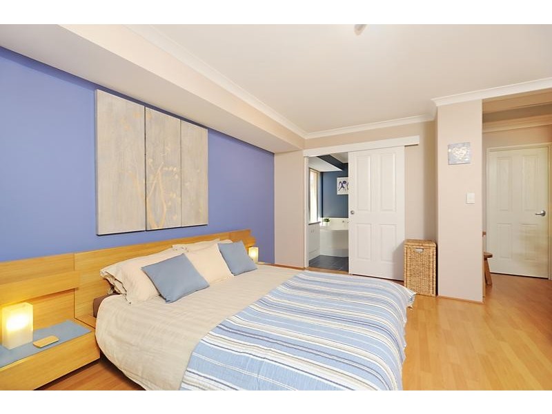 22 Brightlands Circuit, Carramar WA 6031