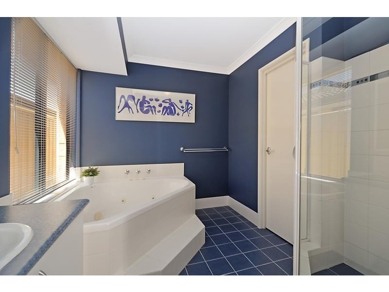 22 Brightlands Circuit, Carramar WA 6031