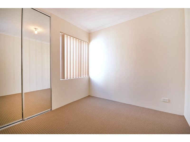 1/34 Eastdene Circle, Nollamara WA 6061