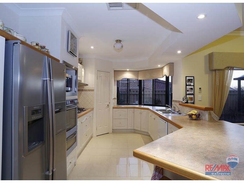5 St. James Approach, Iluka WA 6028