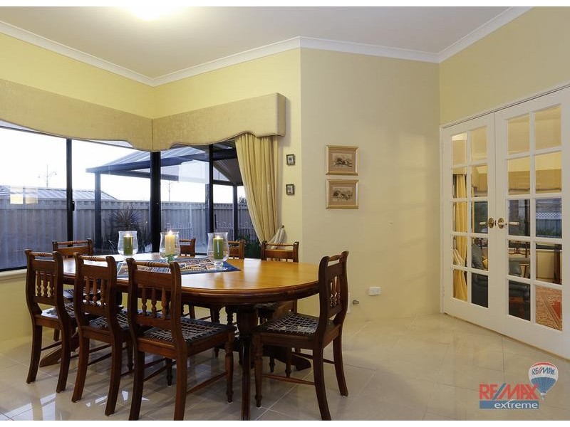 5 St. James Approach, Iluka WA 6028