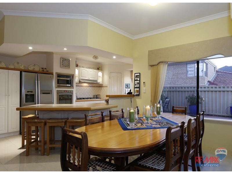 5 St. James Approach, Iluka WA 6028
