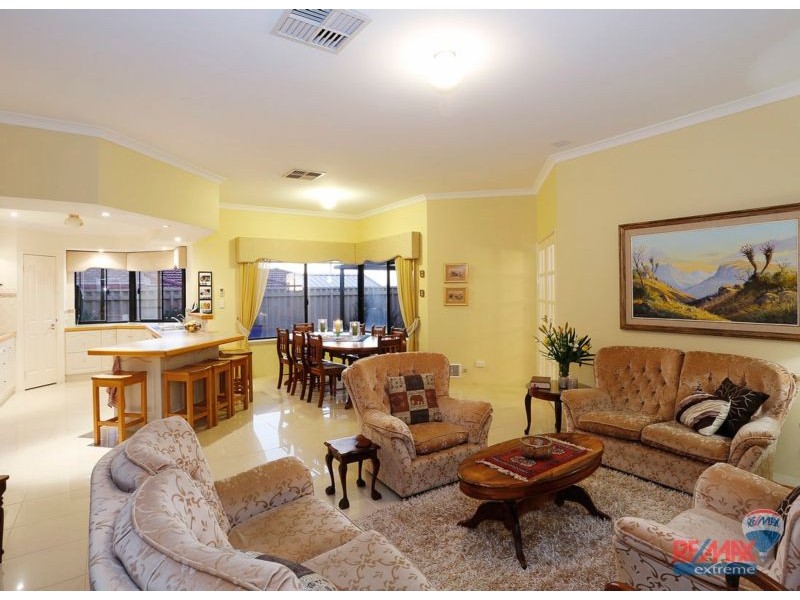 5 St. James Approach, Iluka WA 6028