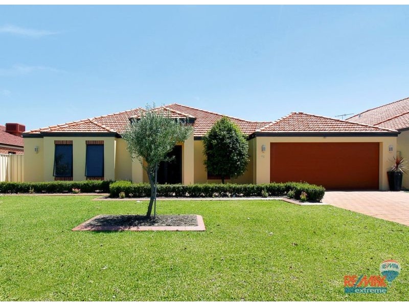 41 Dalecross Avenue*, Madeley WA 6065