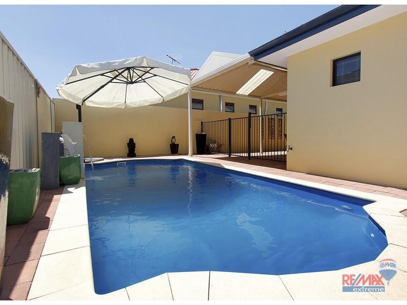 41 Dalecross Avenue*, Madeley WA 6065