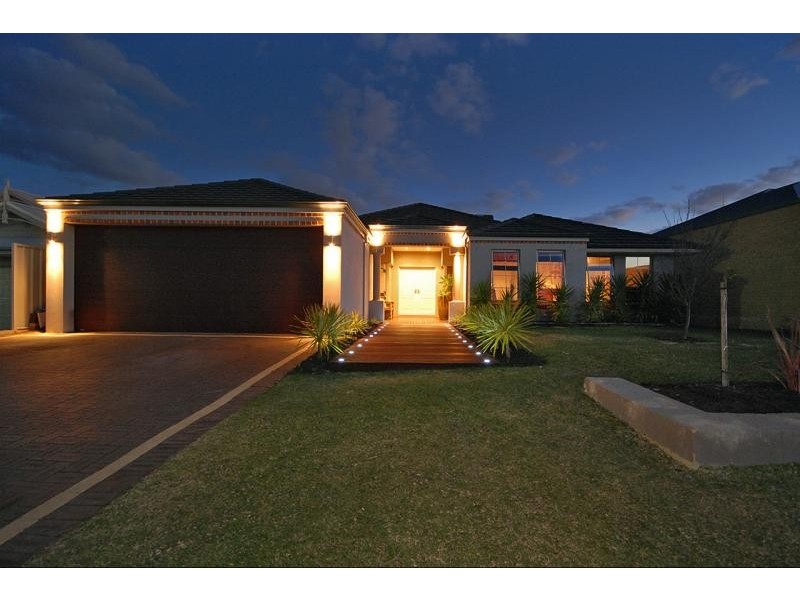 37 Benjamin Cres, Tapping WA 6065