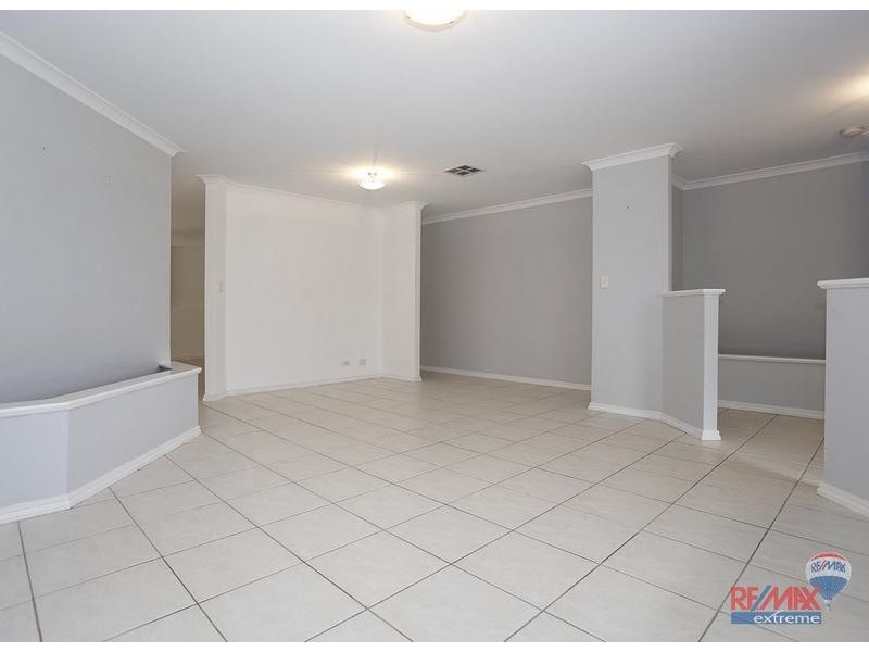 35 Crown Point Crescent, Butler WA 6036