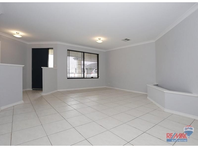 35 Crown Point Crescent, Butler WA 6036