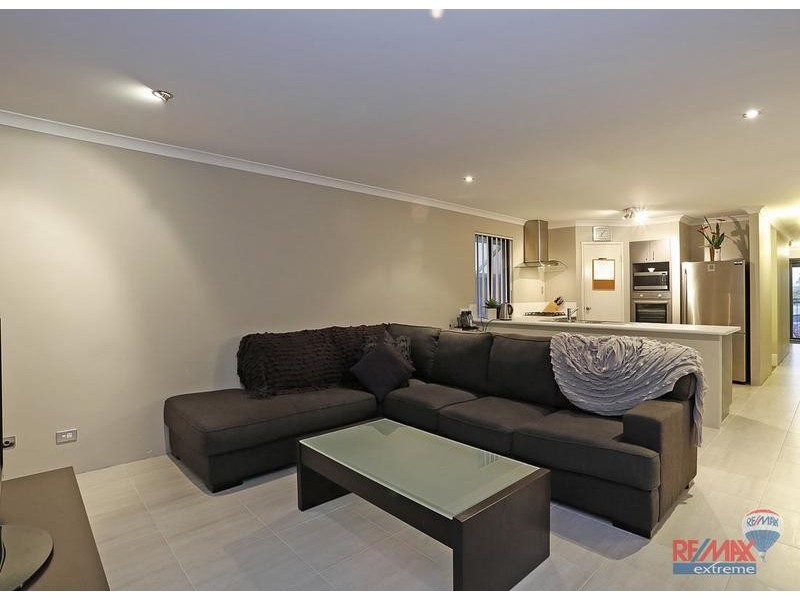 36 Finglas Meander, Butler WA 6036