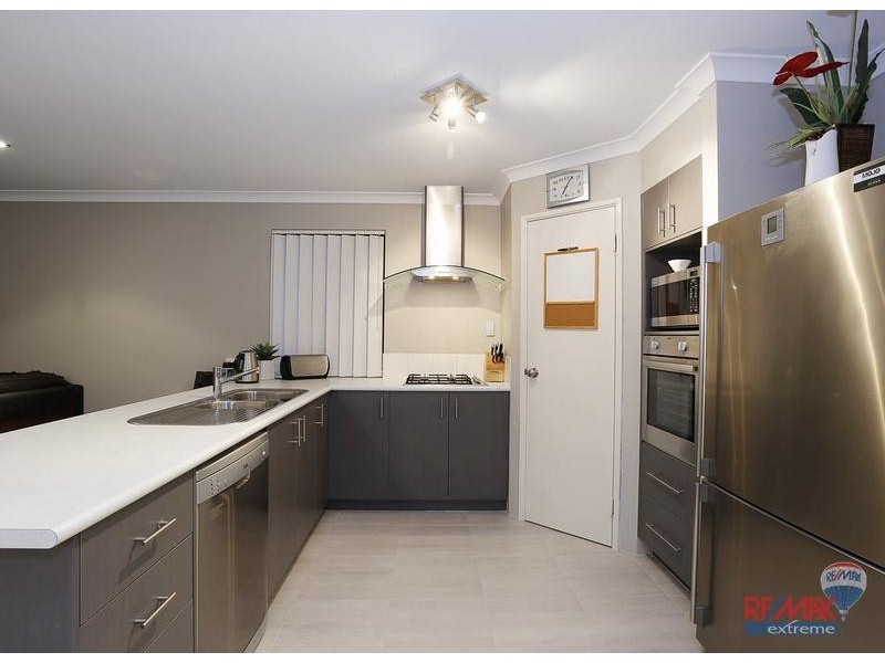 36 Finglas Meander, Butler WA 6036