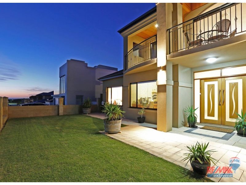 10 St. Lucia Road, Iluka WA 6028