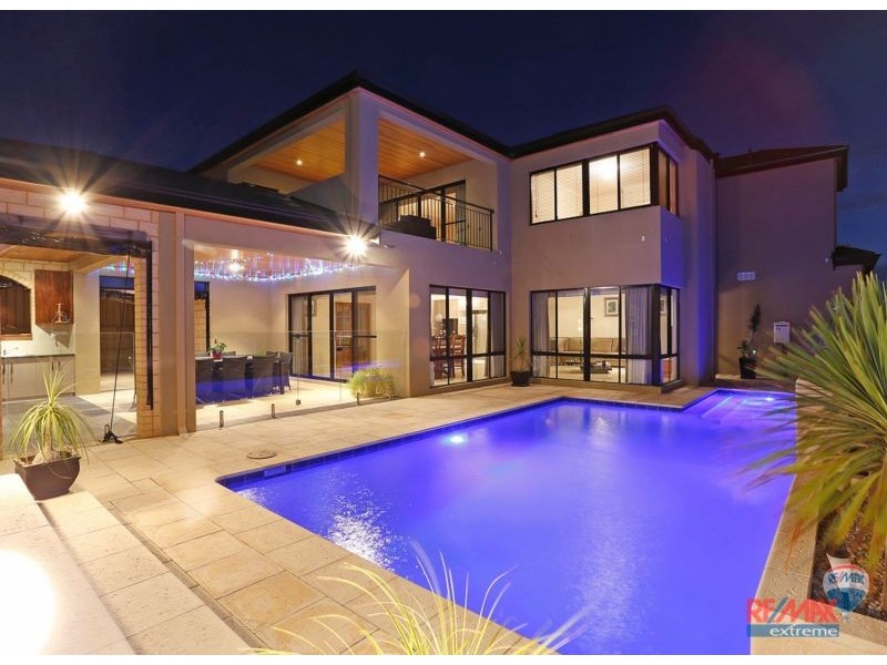 10 St. Lucia Road, Iluka WA 6028