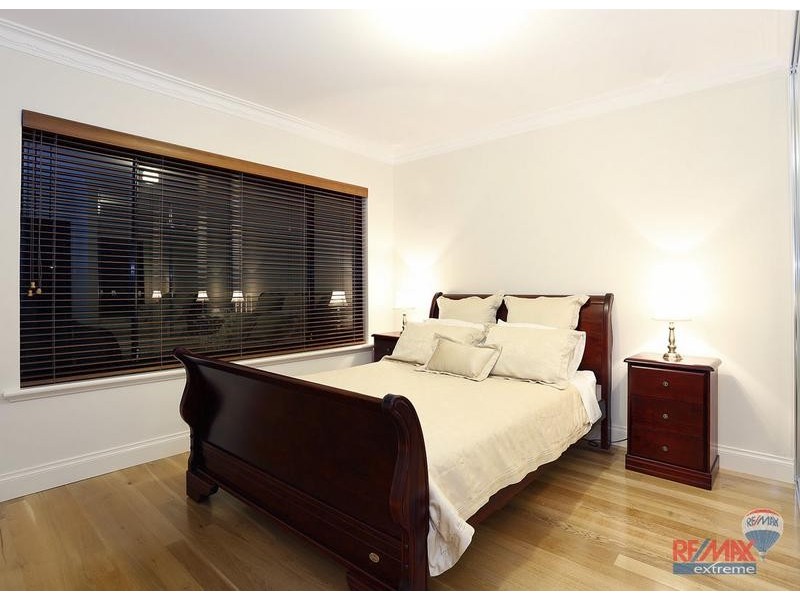 10 St. Lucia Road, Iluka WA 6028